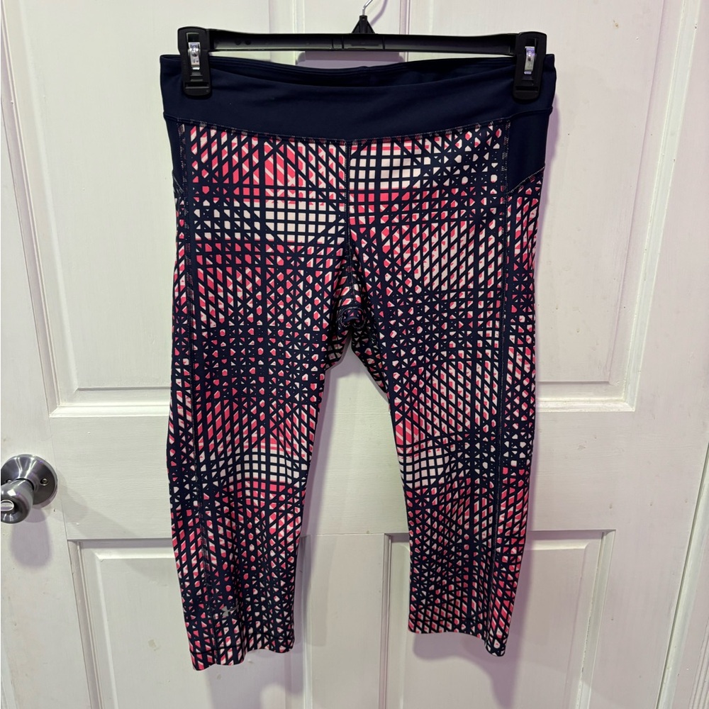 Under Armour Women’s Leggings - Pink and Black Large